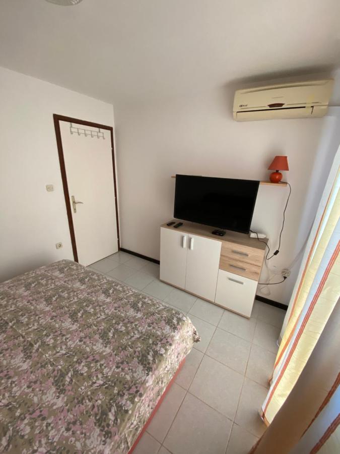 Apartment Marsela Grebastica Exterior photo