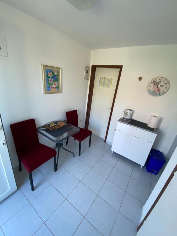 Apartment Marsela Grebastica Exterior photo